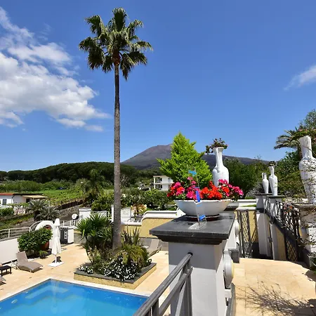 Palazzo Rosenthal Vesuview Hotel & Resort-2