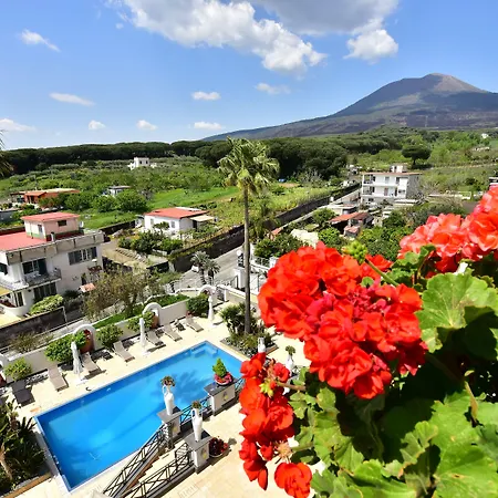Palazzo Rosenthal Vesuview Hotel & Resort-3